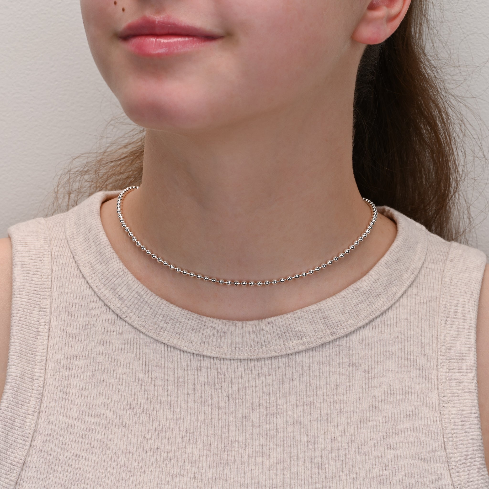 Alternate angle of Silver Ball chain 3mm