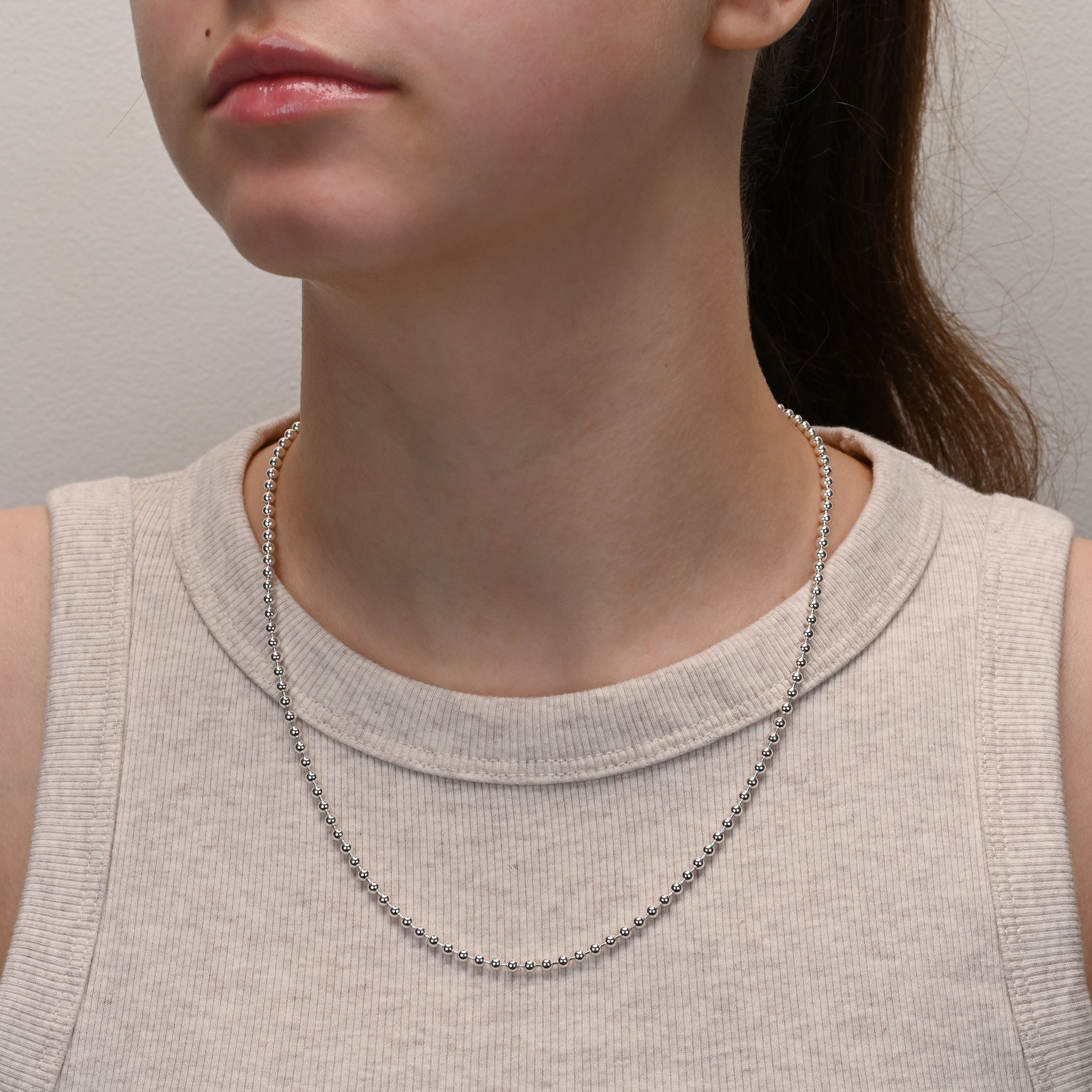 Close-up detail of Silver Ball chain 3mm