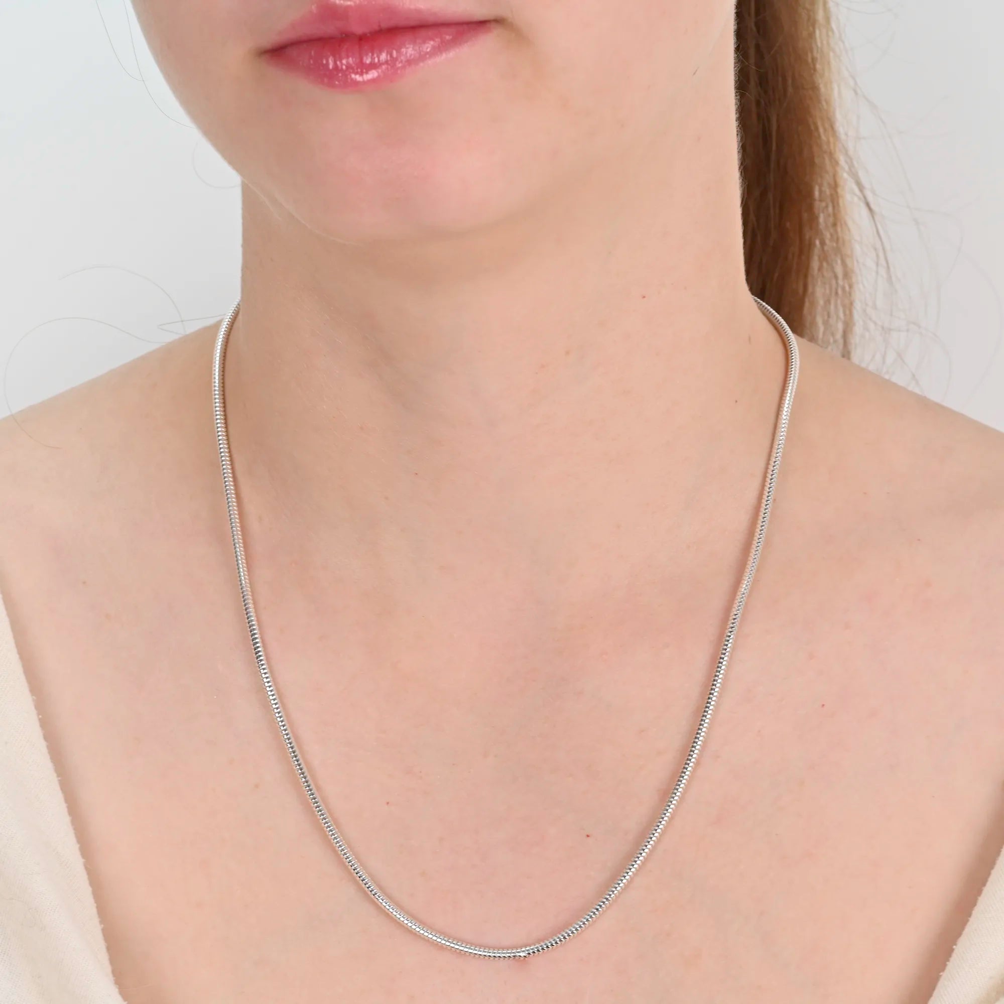 Side view of Silver Chain Snake Chain 2.4mm
